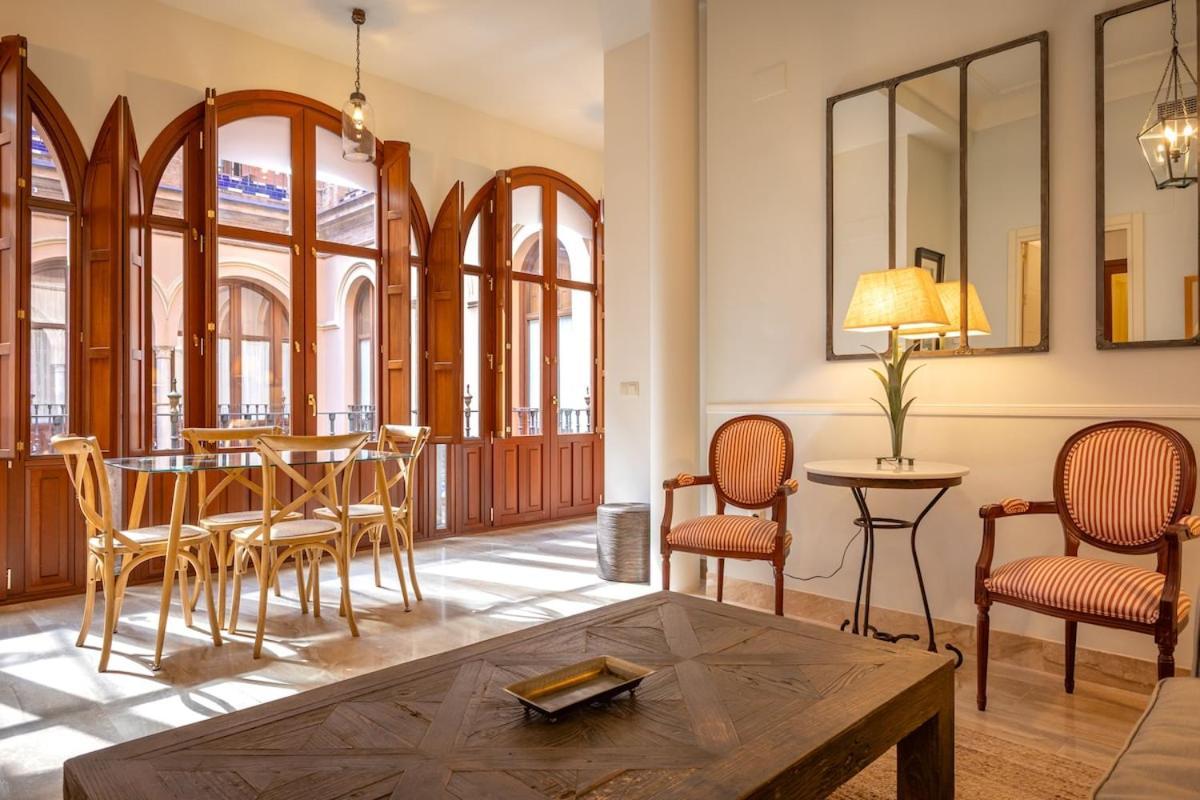 Pajaritos Luxury By Valcambre * Sevilla